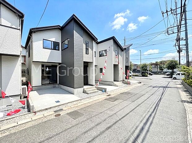 前面道路はきちんと整備されています