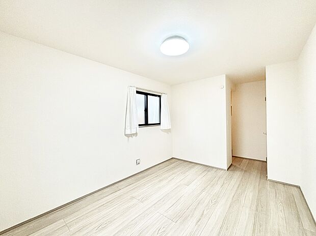 WIC付きのお部屋で充実したプライベート時間を過ごせます。
