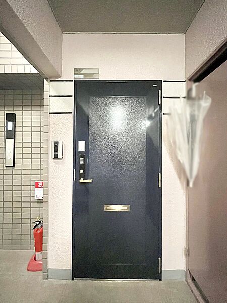 玄関を拡大表示