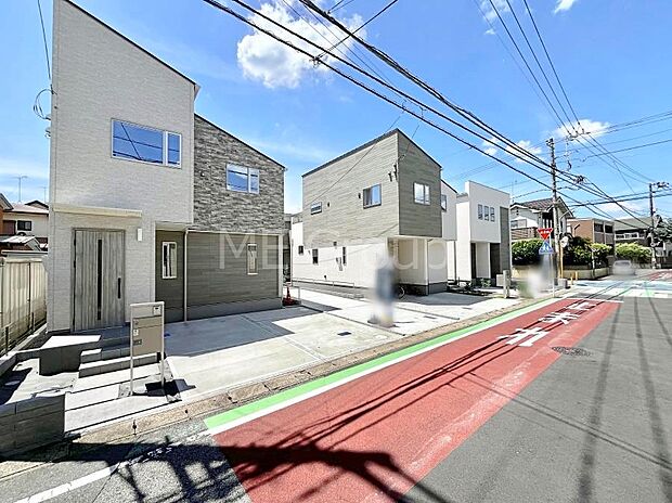見通しの良さとともに、街並みに開放感を与えてくれます。