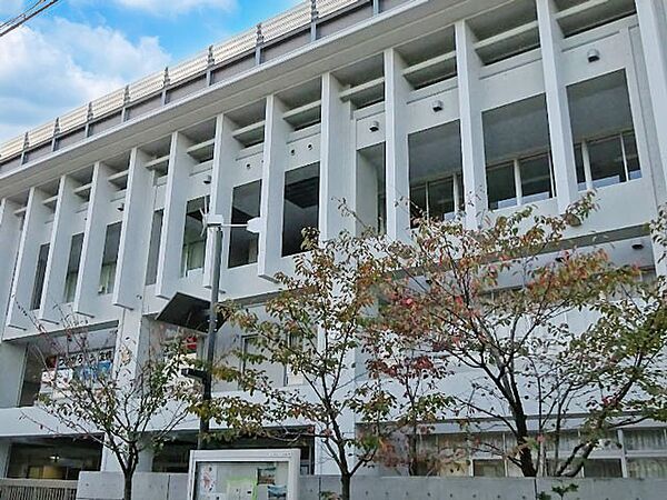 中学校 830m 北区立明桜中学校