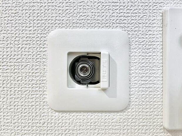 洗面所にガスコンセントを設置!ガス式の衣類乾燥機が使用できますね