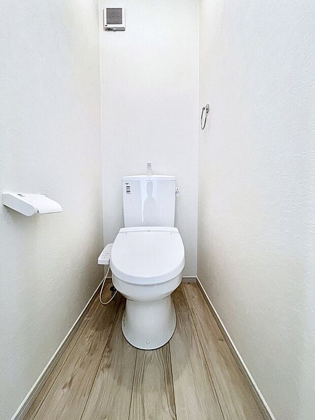 トイレは1階と2階それぞれに配置されていてとても便利です。
