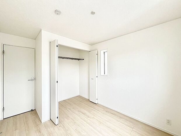 収納が充実しているので居住スペースを広々使えます