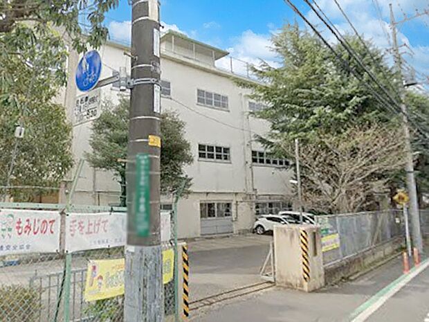 小学校 200m 川口市立鳩ヶ谷小学校