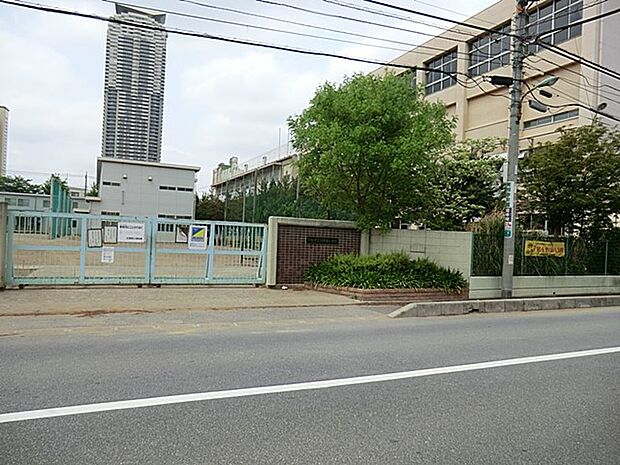 小学校 1100m 川口市立元郷南小学校