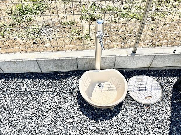 ガーデニングやお掃除に便利な外水栓
