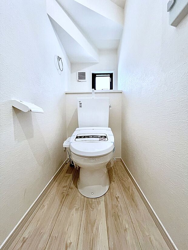 トイレは安心の2箇所!朝のバタバタも一安心です。