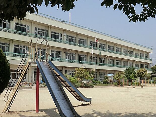 小学校 450m 三郷市立戸ヶ崎小学校
