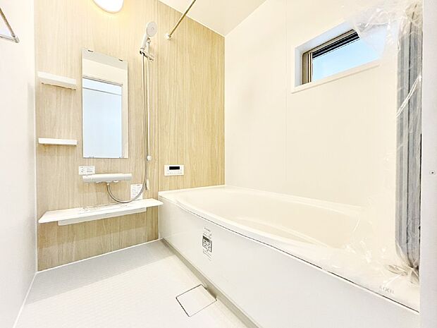 落ち着いた雰囲気でゆっくりお寛ぎいただけるバスルーム