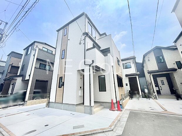 たっぷりの陽光と心地よい風が舞い込む住まい