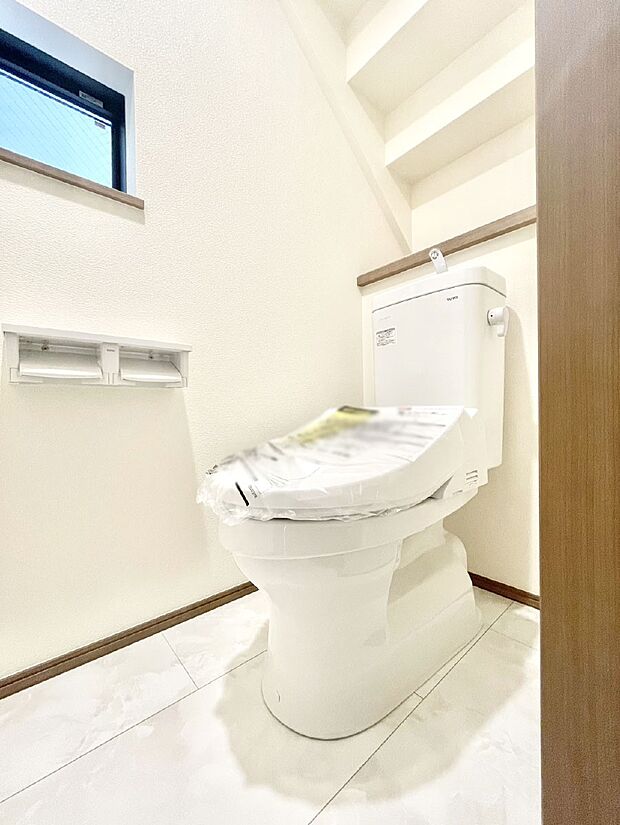 トイレは安心の2箇所!朝のバタバタも一安心です。