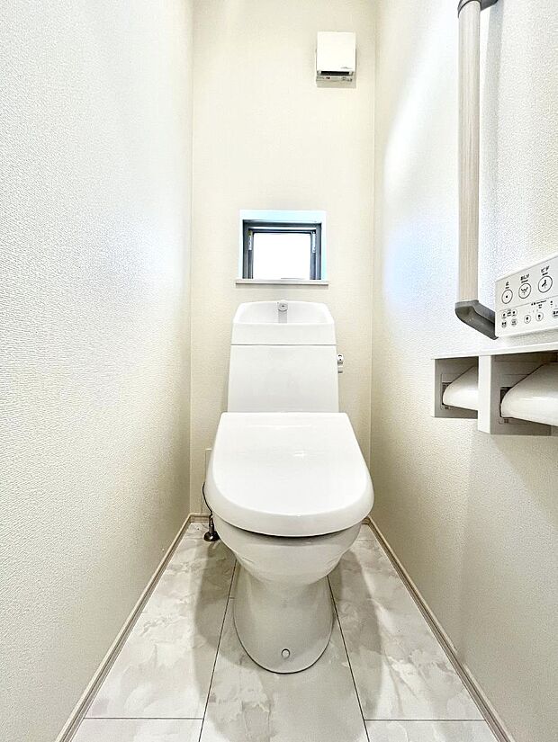 トイレは1階と2階それぞれに配置されていてとても便利です。 