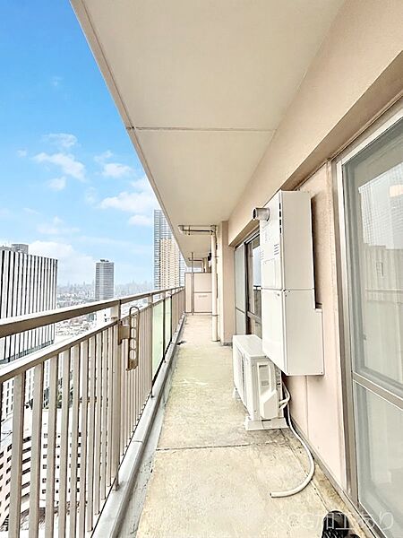 心地よい風を感じながらお洗濯物が干せそうです