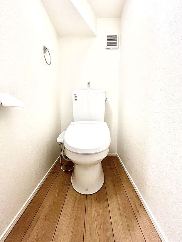 トイレは安心の2箇所!朝のバタバタも一安心です。