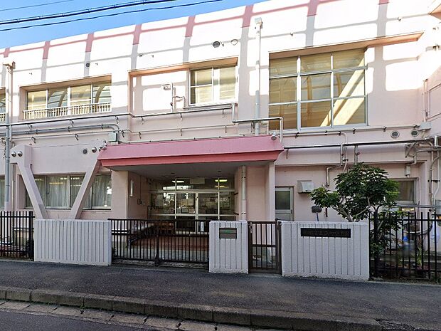 幼稚園・保育園 400m 船橋市立浜町保育園