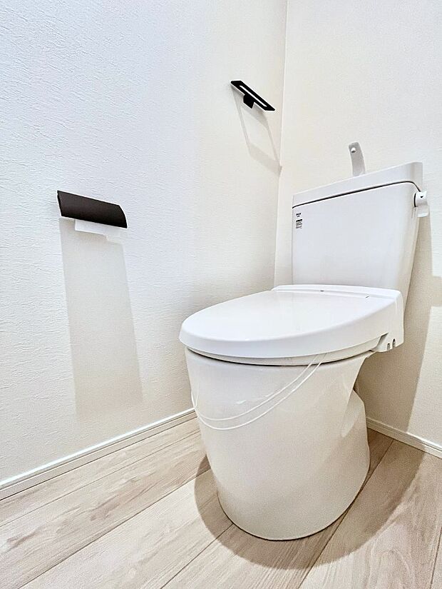 トイレは温水洗浄機能付き