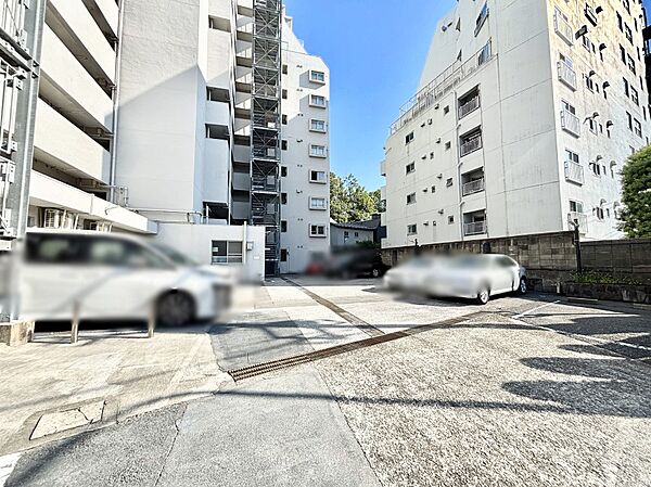 駐車場（空き状況は都度ご確認ください）