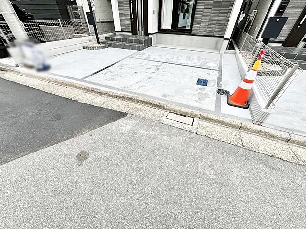 目の前が駐車場だと雨の日も大量にお買い物をした時も便利ですね