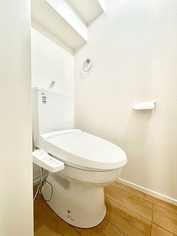 トイレは安心の2箇所！朝のバタバタも一安心です。 