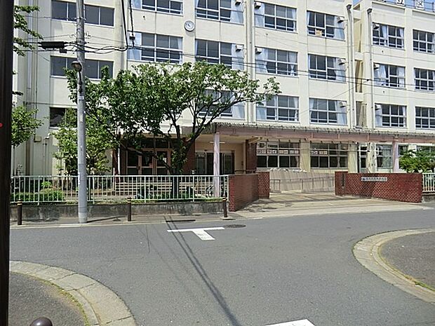 中学校 1170m 足立区立谷中中学校