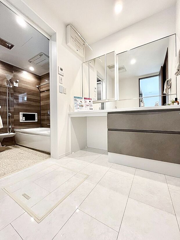 身支度もスムーズにおこなえる脱衣場