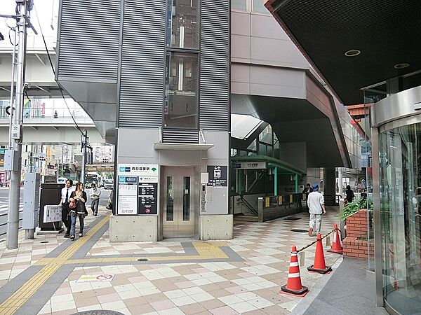 駅 720m 西日暮里駅