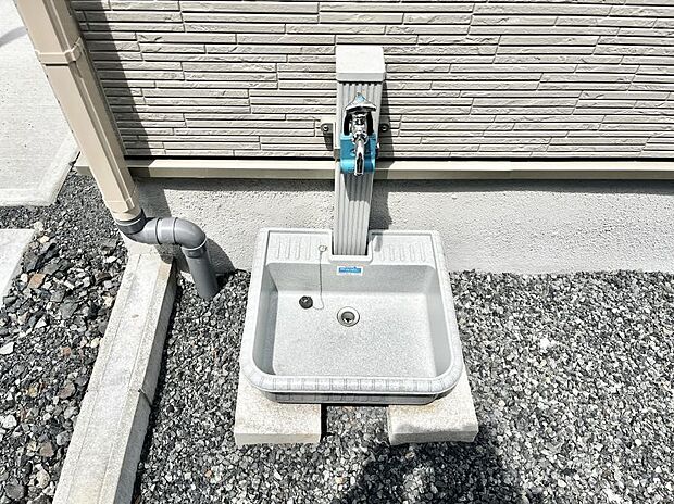 ガーデニングやお掃除に便利な外水栓