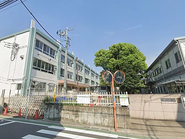 小学校 650m 板橋区立志村第六小学校