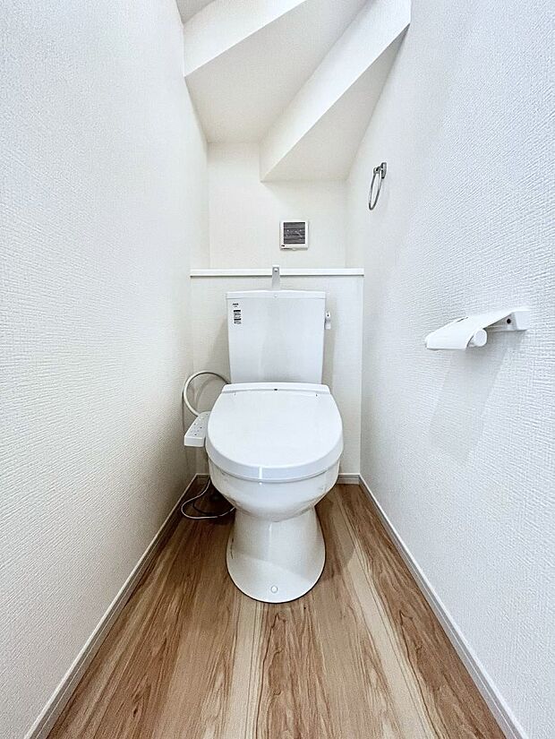 トイレは温水洗浄機能付き