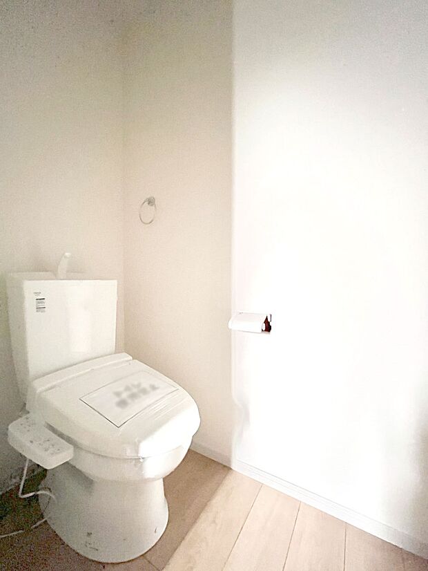 トイレは1階と2階それぞれに配置されていてとても便利です。