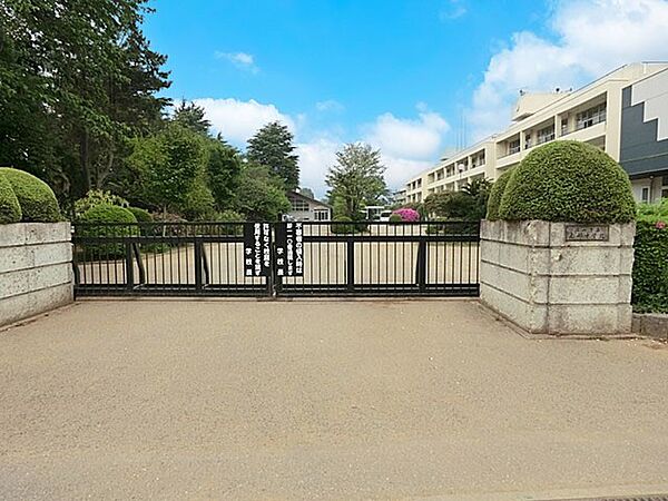 中学校 790m 流山市立南部中学校