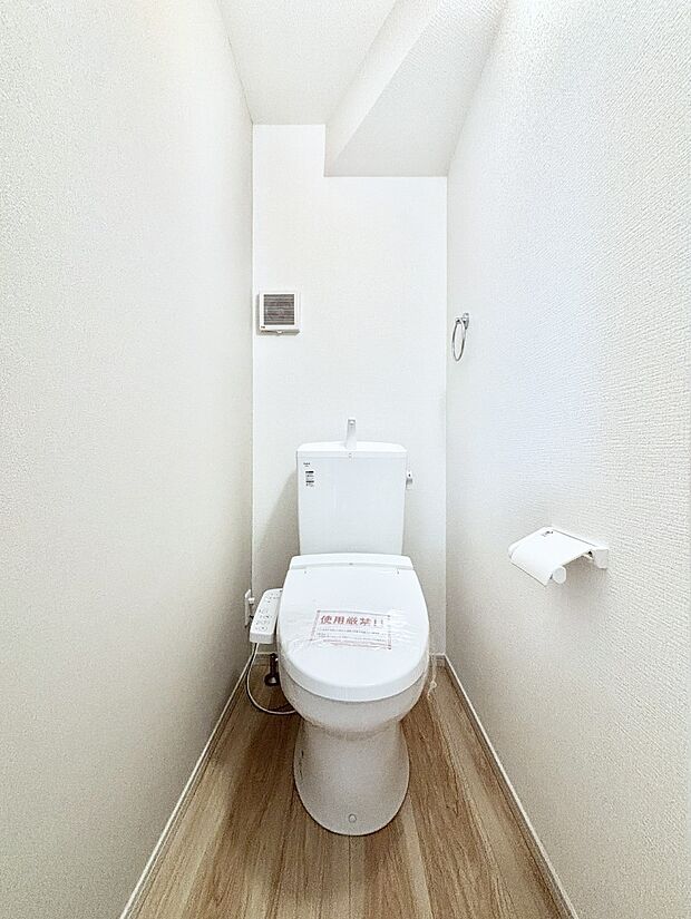 ウォシュレット付きトイレが1階と2階それぞれに配置されていてとても便利です。 