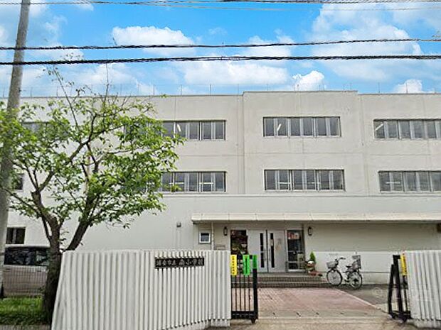 小学校 550m 浦安市立南小学校