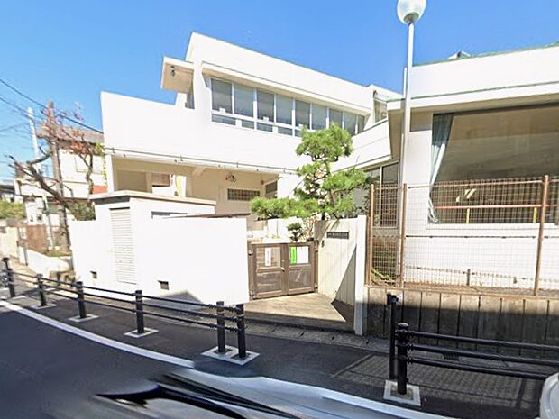 幼稚園・保育園 1200m 堀江認定こども園