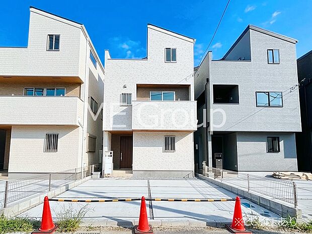 たっぷりの陽光と開放感に包まれる明るい住まい