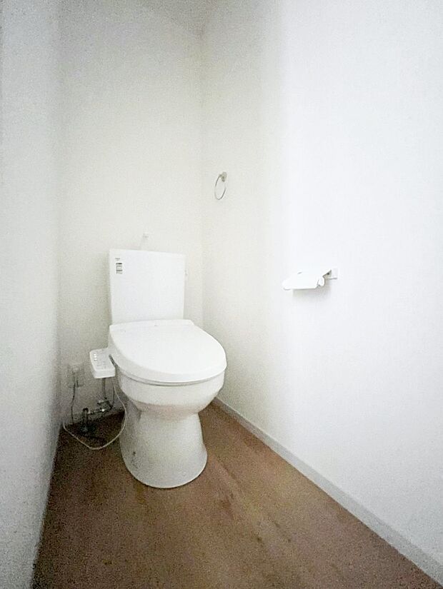 トイレは1階と2階それぞれに配置されていてとても便利です。