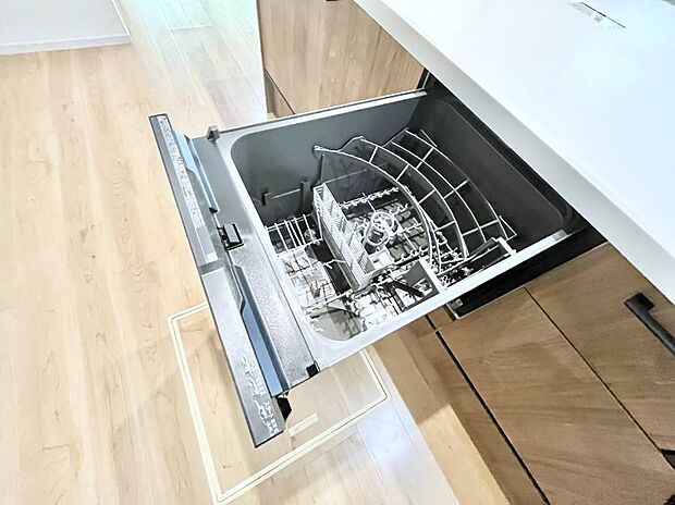 面倒なお片づけは食洗機にお任せ!家事の負担が減って、時間にも気持ちにもゆとりができます。