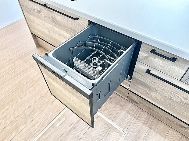 面倒なお片づけは食洗機にお任せ!家事の負担が減って、時間にも気持ちにもゆとりができます。
