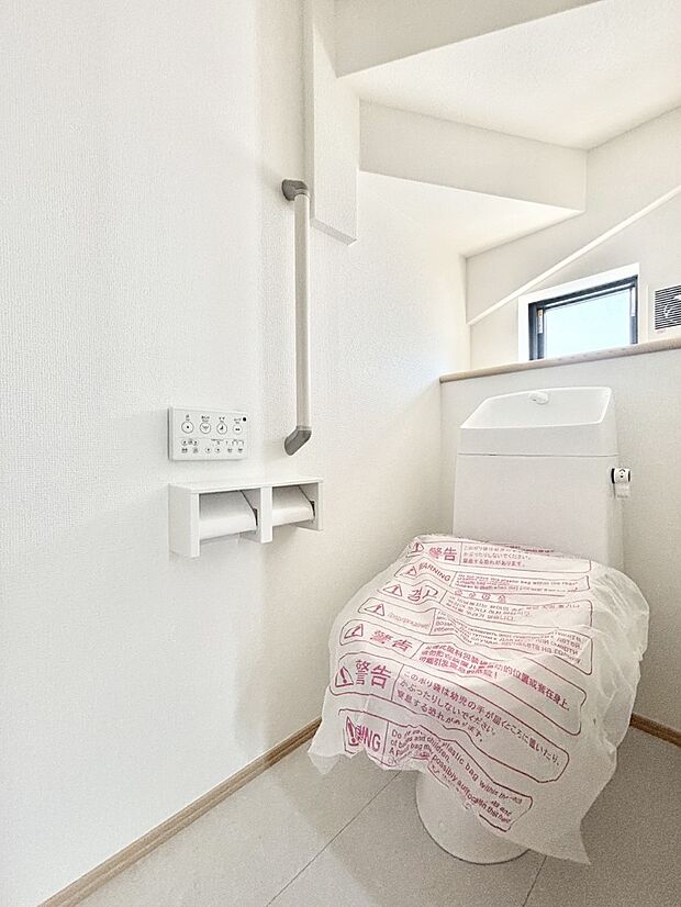 トイレは安心の2箇所！朝のバタバタも一安心です。 