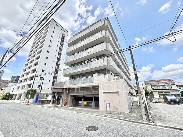 溢れる陽光でご家族の笑顔も輝く