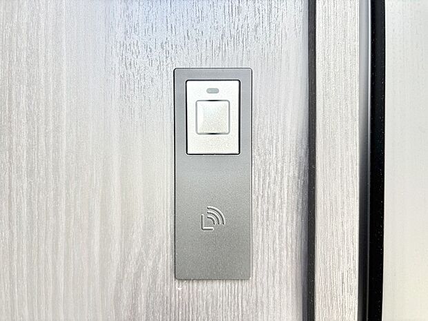ラクラク開錠！スマートコントロールキー。
