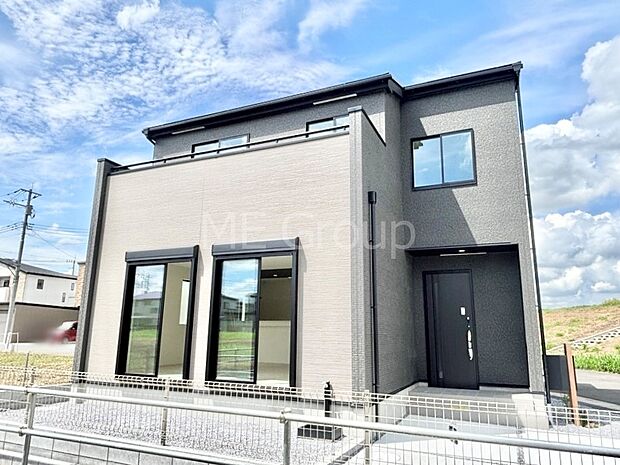 たっぷりの陽光と心地よい風が舞い込む住まい