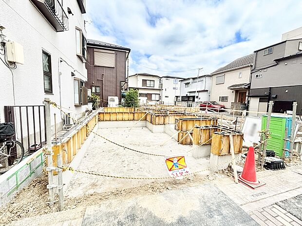 マイカーをお持ち方も安心!カースペース付きです。
