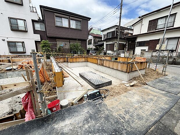 マイカーをお持ち方も安心!カースペース付きです。