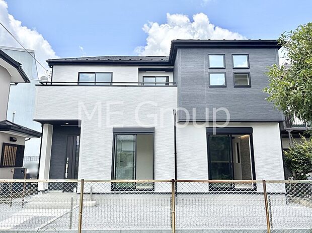 たっぷりの陽光と開放感に包まれる明るい住まい