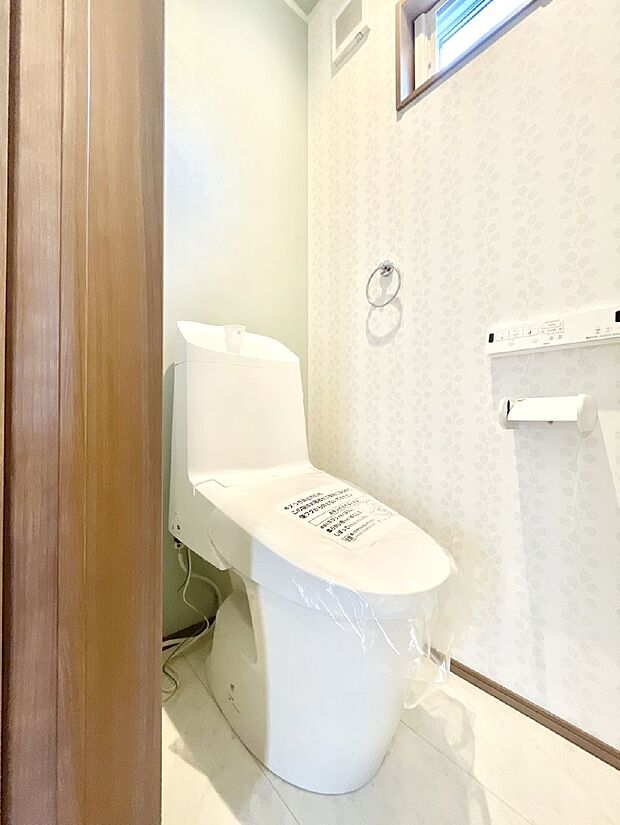 トイレは1階と2階それぞれに配置されていてとても便利です。 