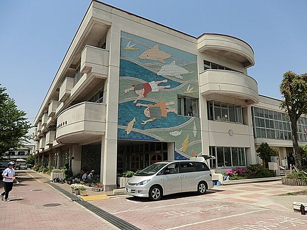 小学校 140m 草加市立青柳小学校
