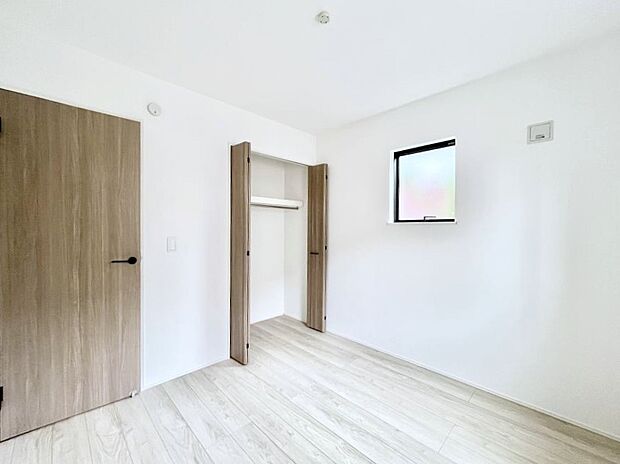 子供部屋にもおすすめな収納スペースたっぷりの居室