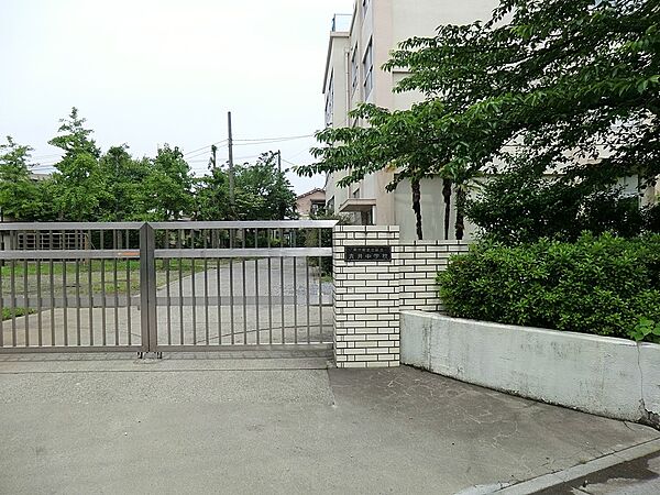 中学校 480m 足立区立青井中学校